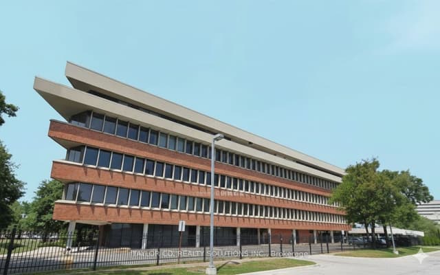 Office at 1 Valleybrook Drive 204, Toronto, ON M3B 2S7, Toronto C12