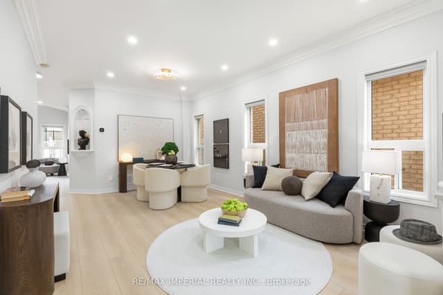 Detached at 44 Hawkview Boulevard, Vaughan, ON L4H 2E2