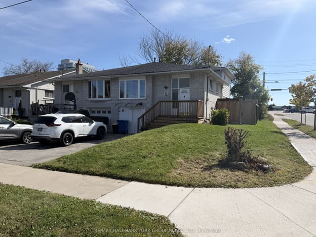 Semi-Detached at 43 Walter Avenue lower, Newmarket, ON L3Y 2T2