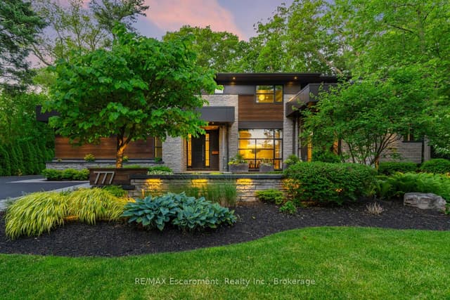 Detached at 777 Shadeland Avenue, Burlington, ON L7T 2M2