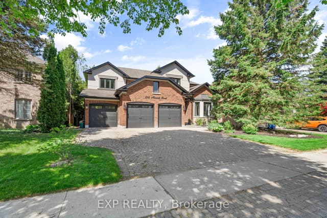 Detached at 816 Norwick Road, Newmarket, ON L3X 1K8