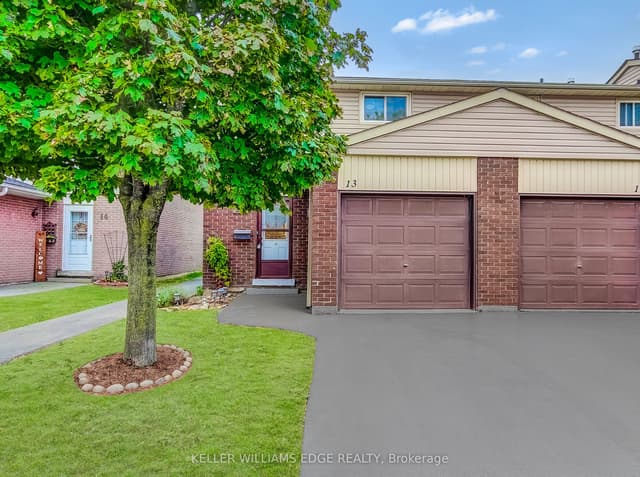 Condo Townhouse at 1350 Limeridge Road E 13, Hamilton, ON L8W 1L6