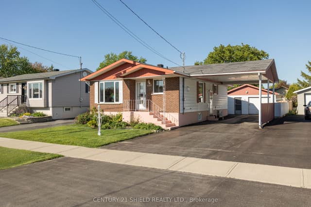 Detached at 1107 Grand Avenue, Cornwall, ON K6H 4T6