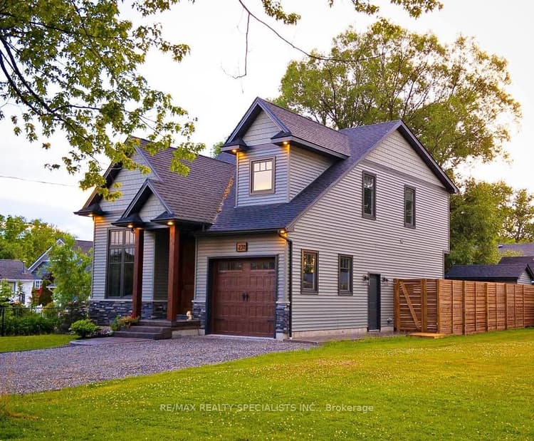 231 ROSEWOOD Avenue