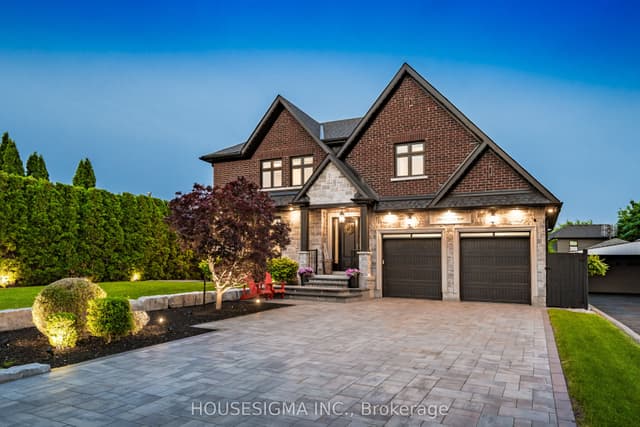 Detached at 1298 Pinegrove Road, Oakville, ON L6L 2X3