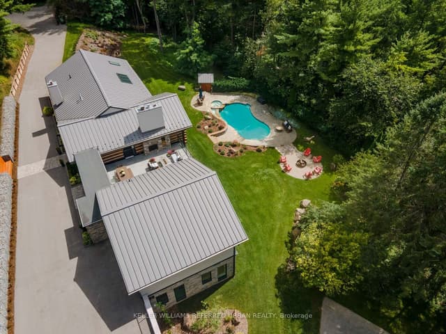 Detached at 14335 Weston Road, King, ON L7B 1K4
