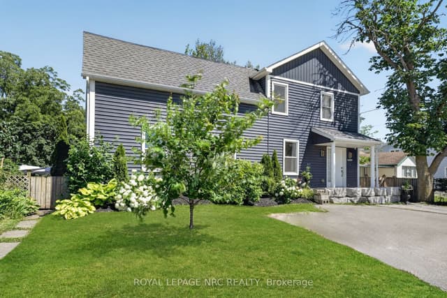 Detached at 4189 Mountain Street, Lincoln, ON L3J 0K8