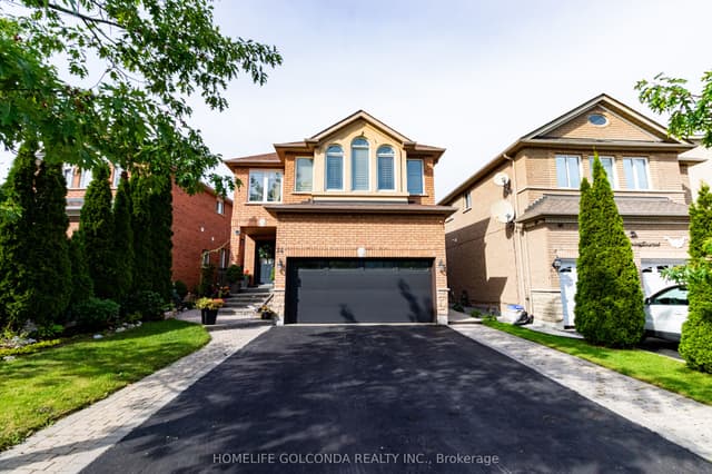 Detached at 34 Linda Margaret Crescent, Richmond Hill, ON L4S 2B6