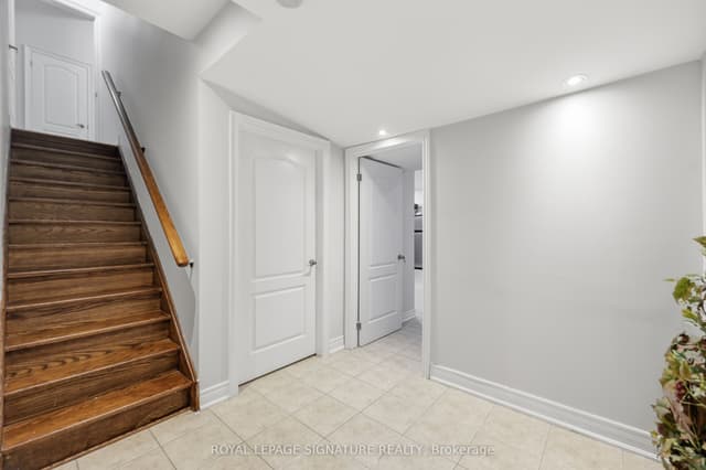 Detached at 221 Peak Point Boulevard Bsmt, Vaughan, ON L6A 0B6