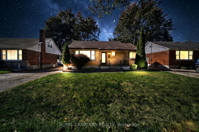 Detached at 457 Dumfries Avenue, Kitchener, ON N2H 2E9