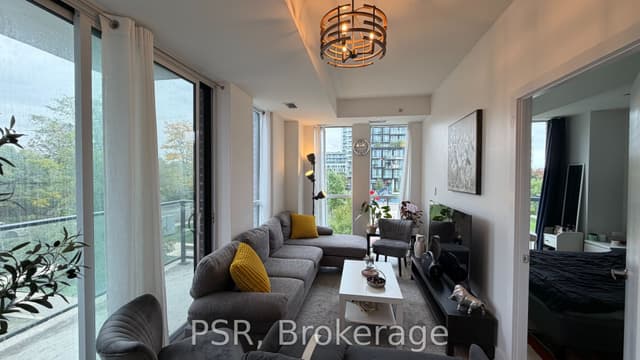 Condo Apartment at 150 Fairview Mall Drive 211, Toronto, ON M2J 0E7, Toronto C15