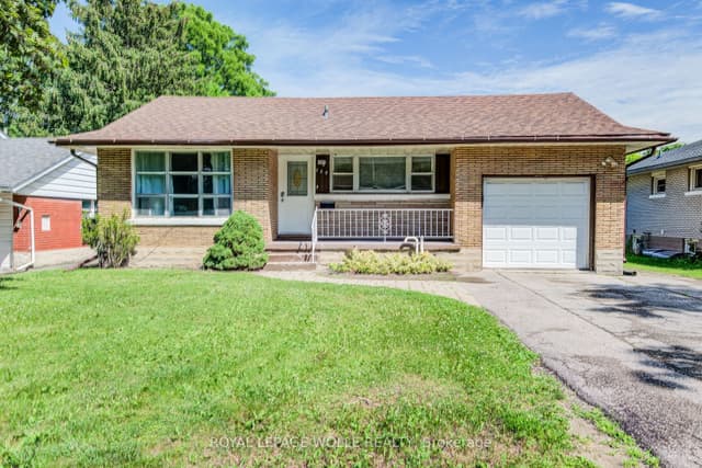 Duplex at 139 Elgin Crescent, Waterloo, ON N2J 2S5