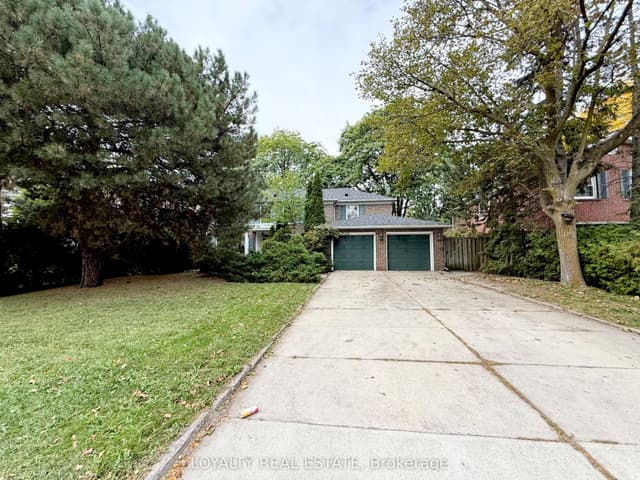 Detached at 4 Canadiana Drive, Markham, ON L3T 2Y6