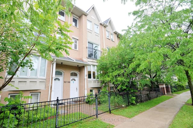 Condo Apartment at 29 Rosebank Drive 908, Toronto, ON M1B 5Y7, Toronto E11