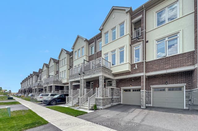 Att/Row/Townhouse at 32 Mel Irving Drive, Bradford West Gwillimbury, ON L3Z 4P1