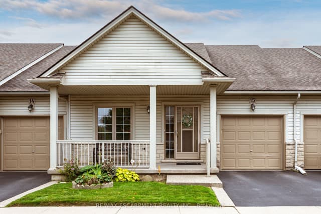 Condo Townhouse at 130 SOUTHBROOK Drive 15, Hamilton, ON L0R 1C0
