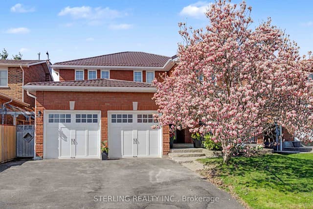 Detached at 72 Sunforest Drive, Brampton, ON L6Z 3Z5