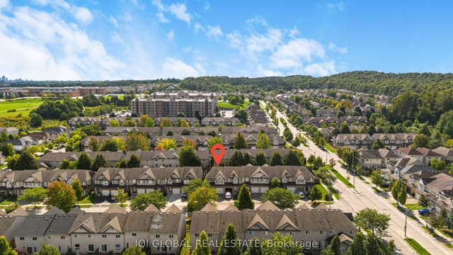 Att/Row/Townhouse at 565 Wild Iris Avenue, Waterloo, ON N2V 2X5
