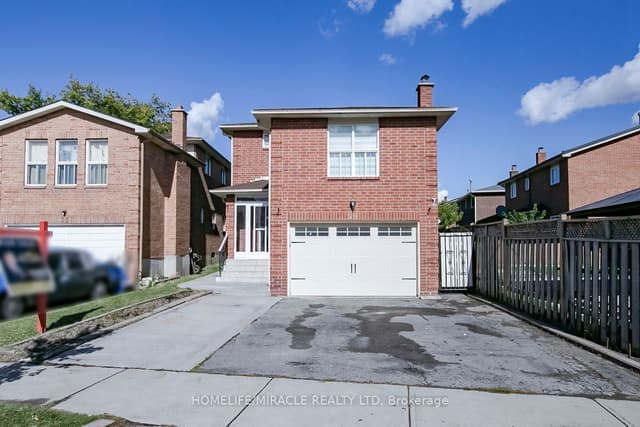 Detached at 33 Adam Street, Brampton, ON L6Z 2S2