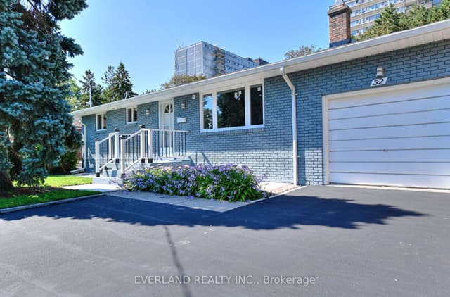 Detached at 52 Fairglen Avenue, Toronto, ON M1T 1G7, Toronto E05