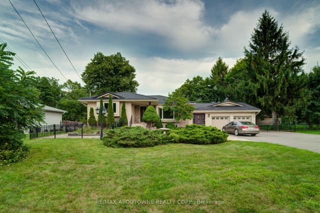 Detached at 178 Carlisle Road, Hamilton, ON L0R 1H2