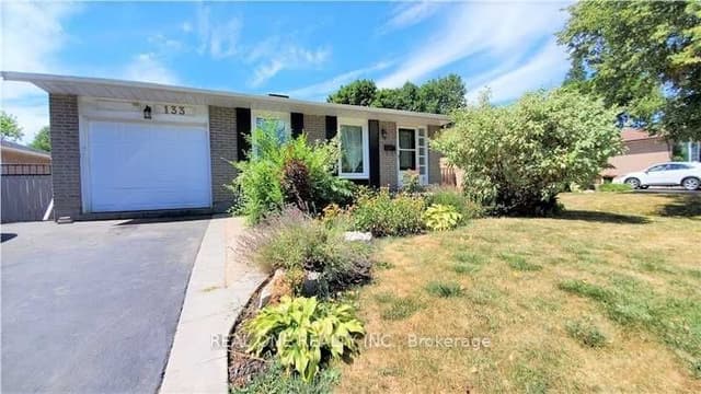 Detached at 133 McCraney Street #upper, Oakville, ON L6H 1H5
