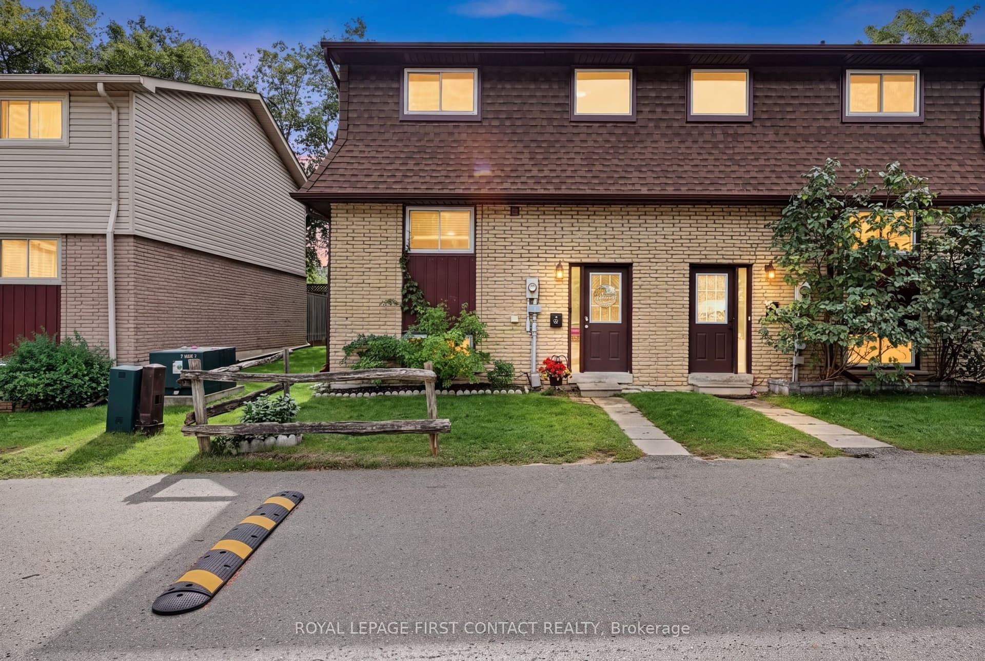 Suite 8, Unit 8 · 233 Innisfil St