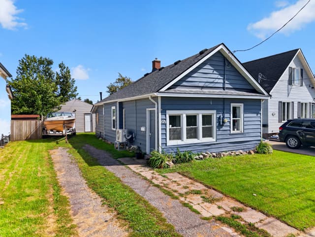 Detached at 229 Dain Avenue, Welland, ON L3B 3E7