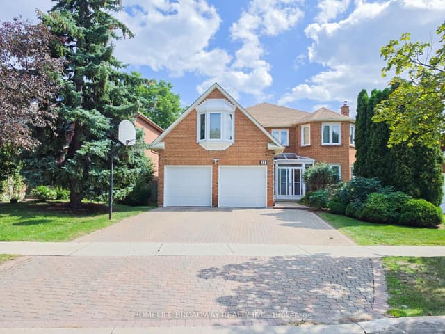 Detached at 31 Hyde Park Drive, Richmond Hill, ON L4B 1V2