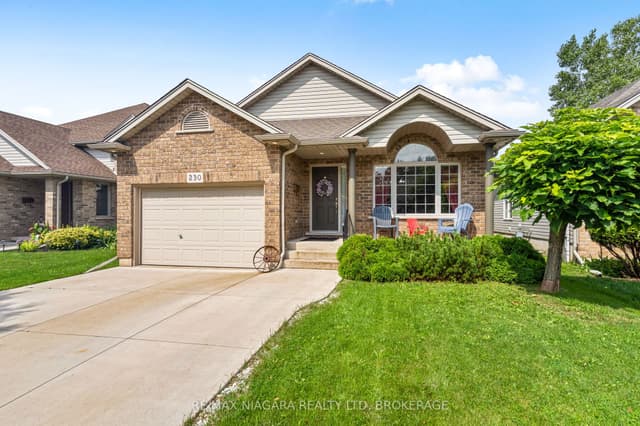 Detached at 230 Wellbrook Avenue, Welland, ON L3C 7M9