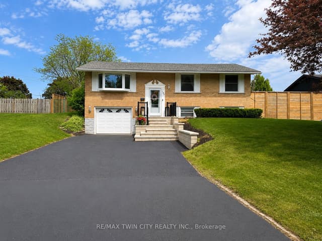 Detached at 107 Rosslinn Road, Cambridge, ON N1S 3K3