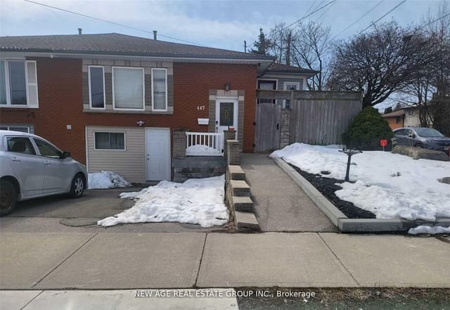 Semi-Detached at 467 Limeridge Road W, Hamilton, ON L9C 2V7