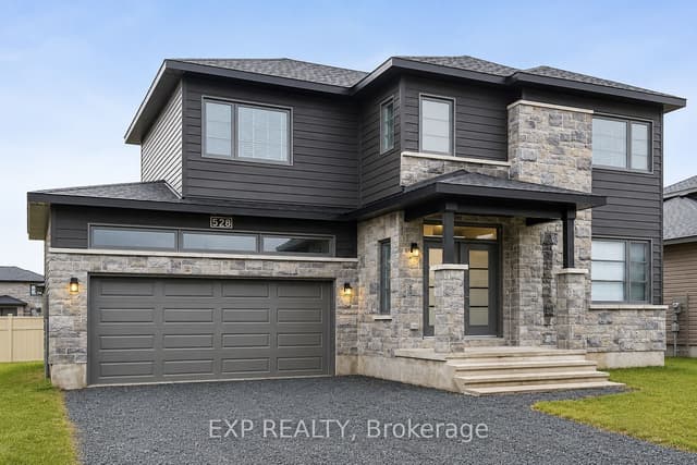Detached at 528 LUCENT Street, Russell, ON K4R 0G3