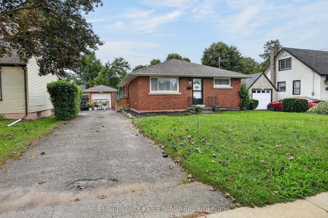 Detached at 6534 Riall Street, Niagara Falls, ON L2J 1Z6