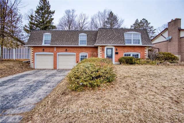 Detached at 234 Shakespeare Drive, Waterloo, ON N2L 2T6