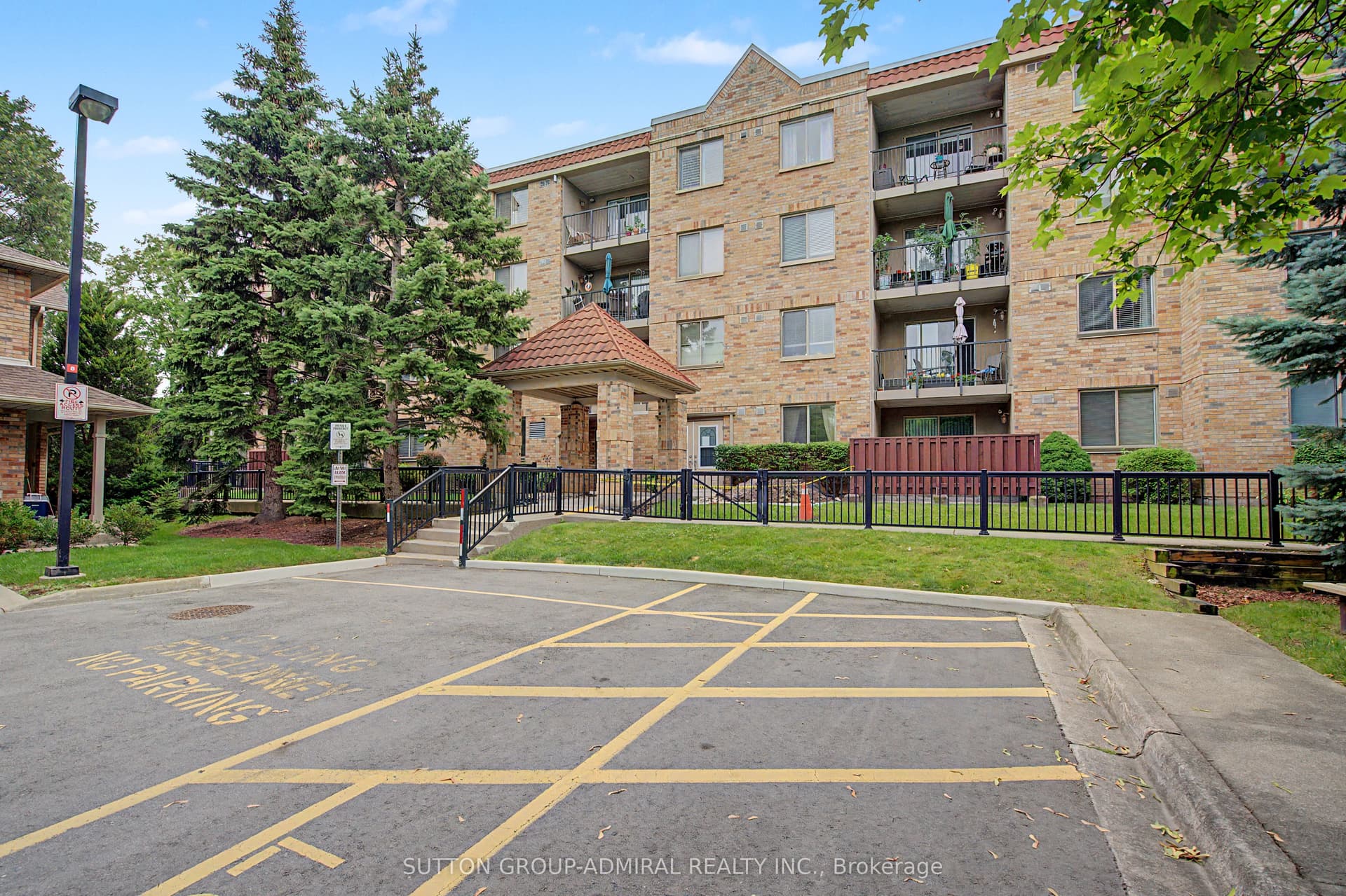 Suite 311 · Floor 3, Unit 311 · 3499 Upper Middle Rd