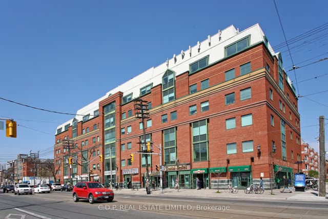 Office at 340 College Street 360, Toronto, ON M5T 3A9, Toronto C01