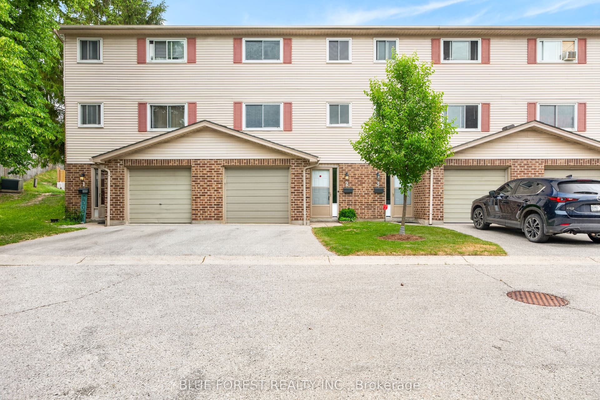 Suite 2, Unit 2 · 450 Pond Mills Rd