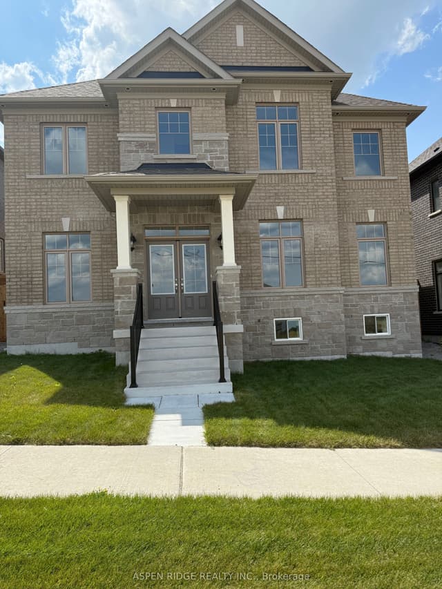 Detached at 37 Rowe Street, Bradford West Gwillimbury, ON L3Z 4M9