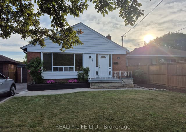 Detached at 54 Garside Crescent, Toronto, ON M6M 2Z6, Toronto W04