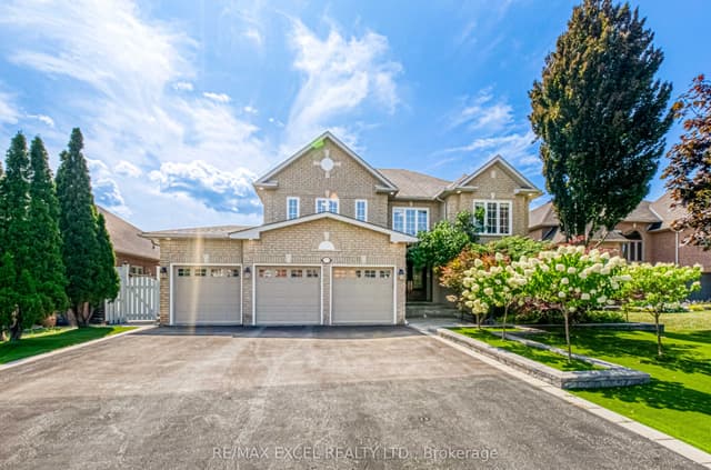 Detached at 352 Crofters Road, Vaughan, ON L4L 8Y3