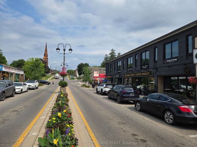 Office at 37 Main Street S Suite E, Halton Hills, ON L7G 3G2