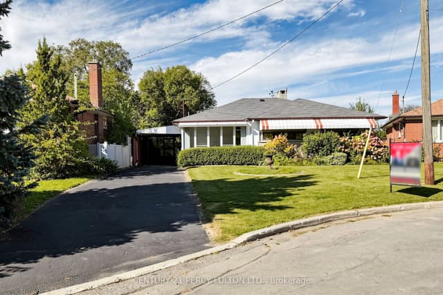 Detached at 8 Wallbridge Court, Toronto, ON M2R 1W1, Toronto C07