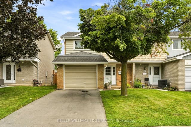 Condo Townhouse at 82 St. Andrews Drive, Hamilton, ON L8K 6H4