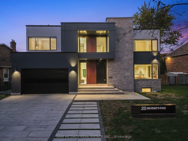 Detached at 2075 Shawanaga Trail, Mississauga, ON L5H 3Z3