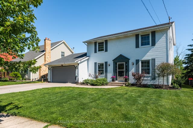 Detached at 3486 East Main Street, Fort Erie, ON L0S 1S0