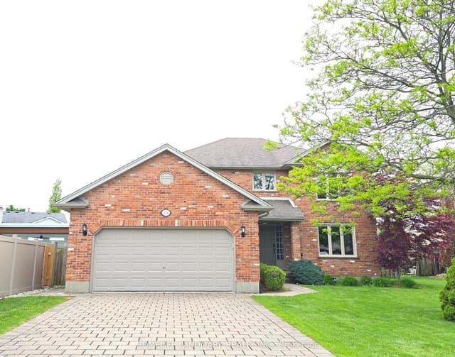 Detached at 134 Moraine Court, London North, ON N6G 4Z1