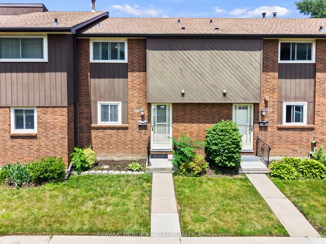 Condo Townhouse at 64 Forster Street 20, St. Catharines, ON L2N 6T5