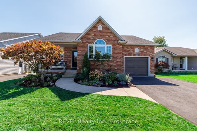 Detached at 2779 Baker Road, Fort Erie, ON L0S 1S0
