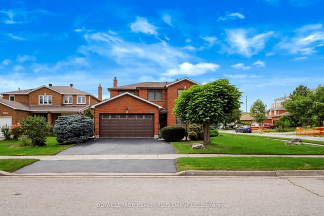 Detached at 279 Hickory Circle, Oakville, ON L6H 4V3